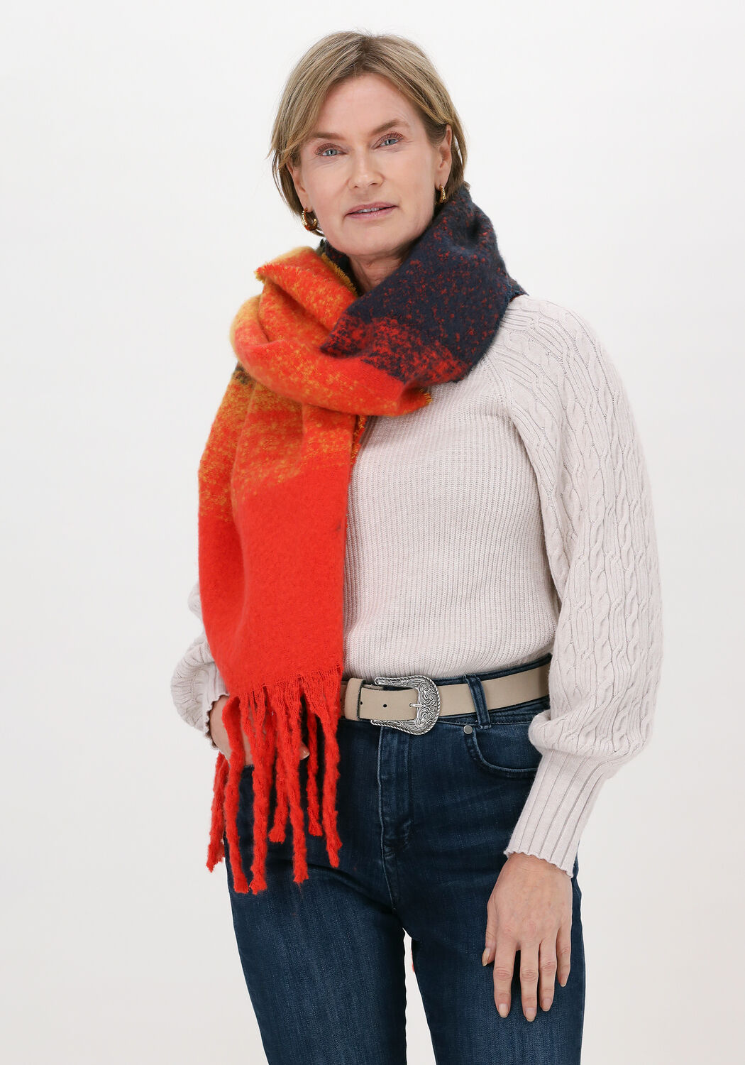 YEHWANG KEEP ME WARM Foulard en rouge