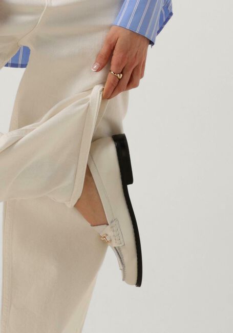 INUOVO B01002 Loafers en blanc - large