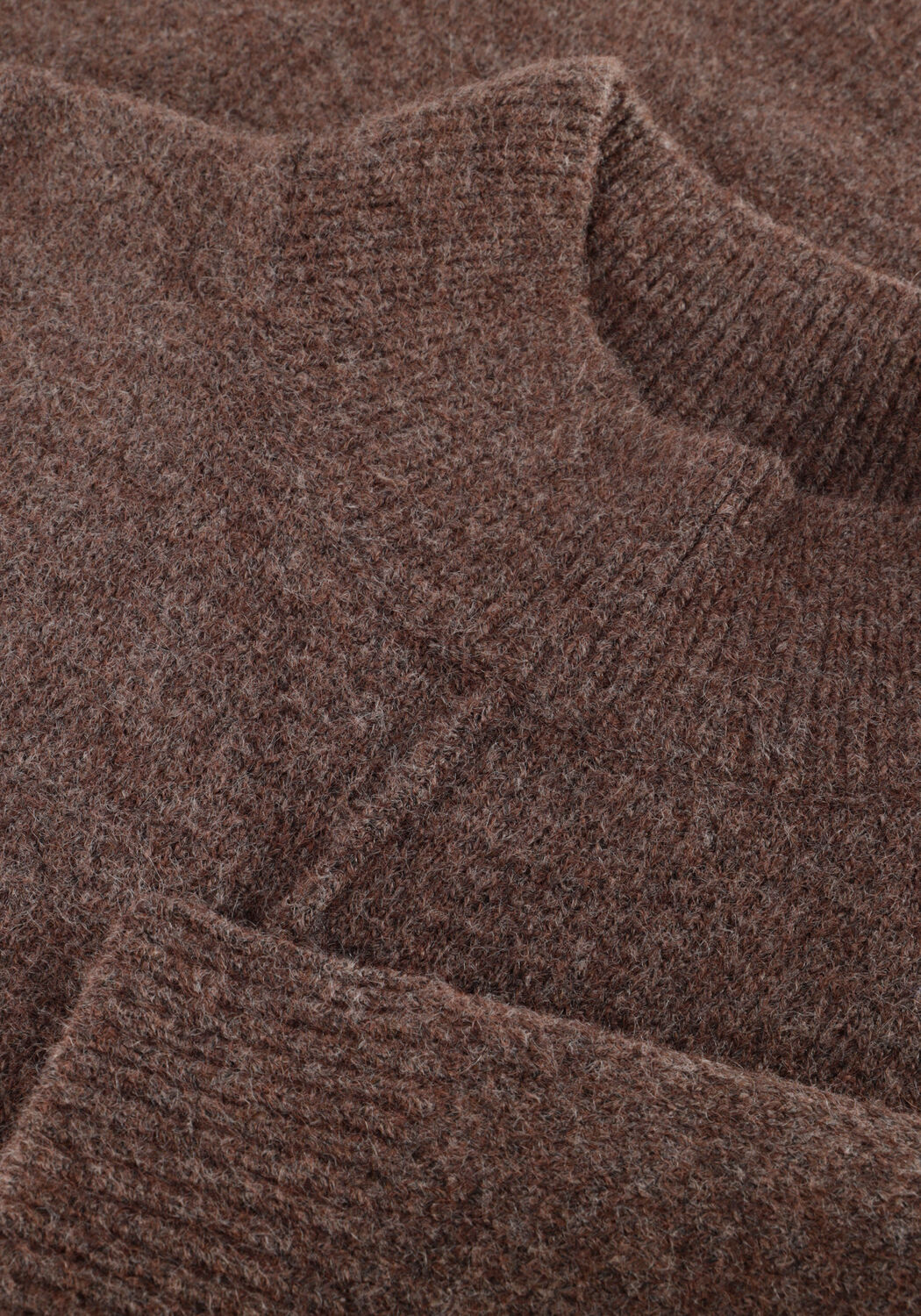 OMODA ATELIER Pull OM-SOOF X NINA en marron - large