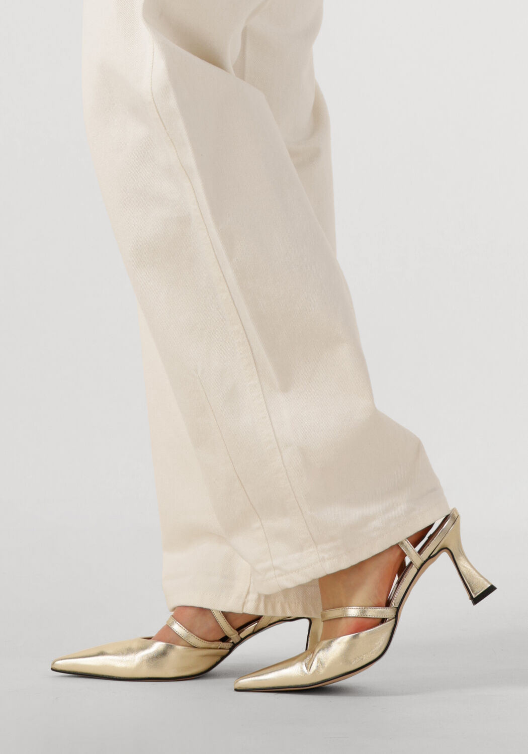 Gouden NOTRE-V Sandalen 2722 - large