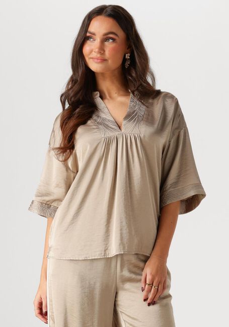 NUKUS Haut NINA TOP SILKY en marron - large