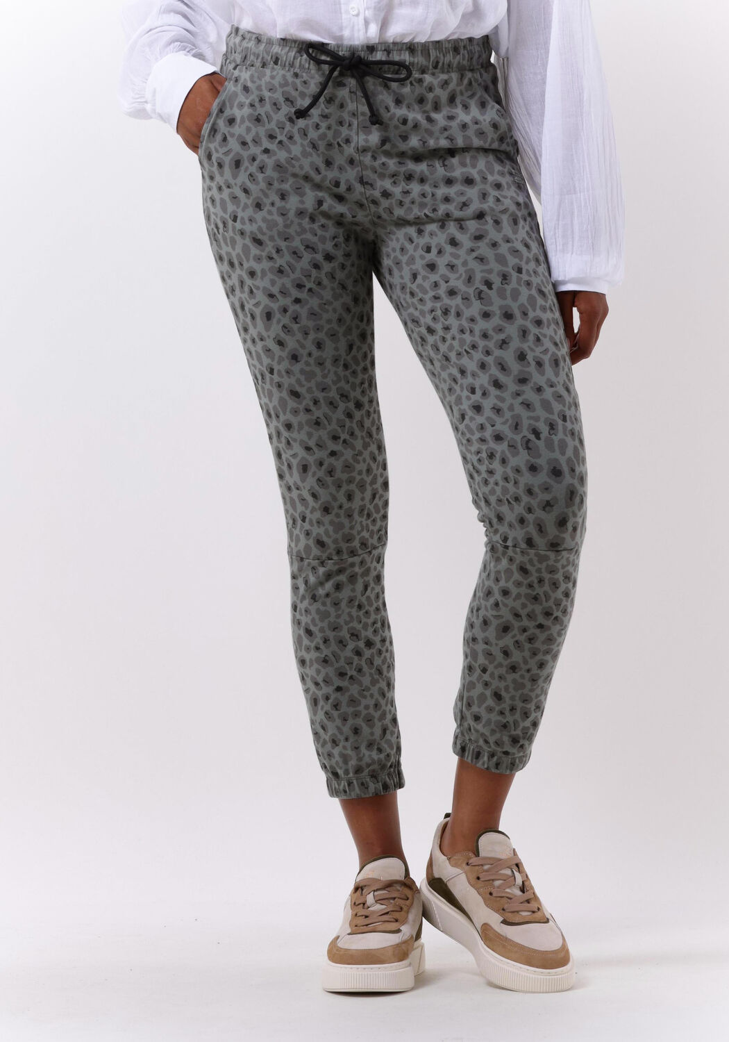 Cropped jogger 10 days clearance