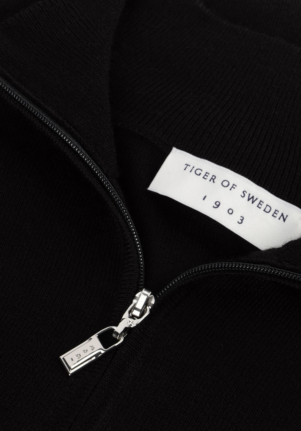 TIGER OF SWEDEN Pull ERROLL en noir - large