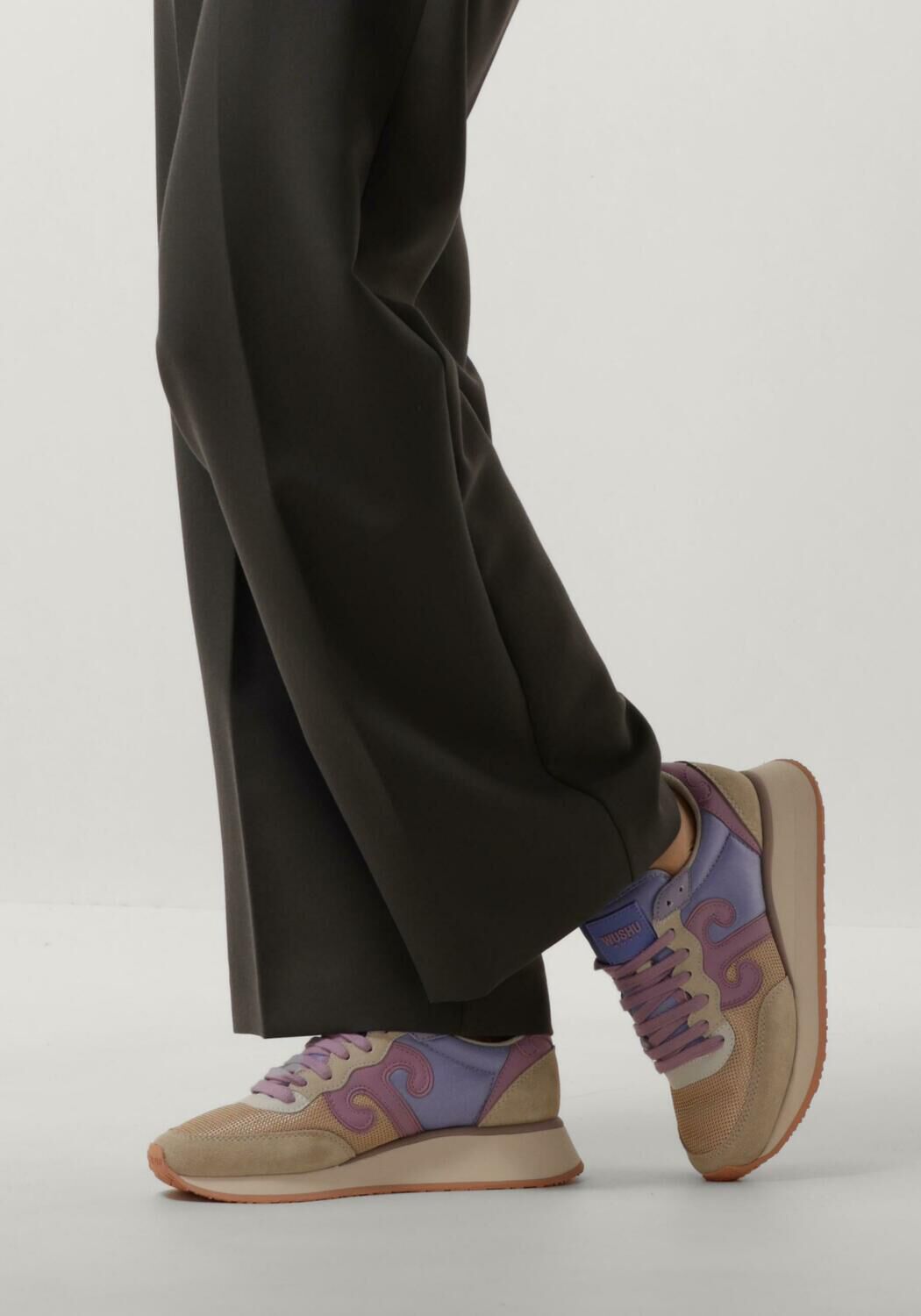 WUSHU Baskets basses MASTER SPORT en beige - large