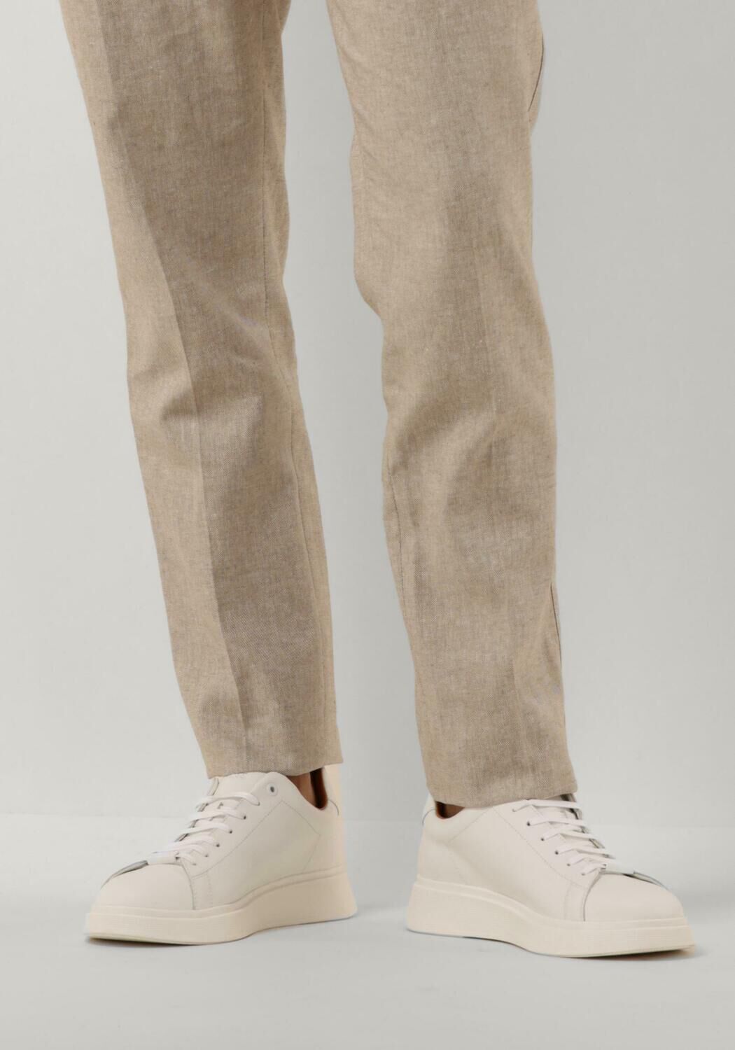 BOSS Baskets basses BULTON RUNN en blanc - large