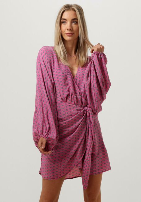 SISSEL EDELBO Mini robe KATHLEEN SHORT WRAP DRESS en rose - large