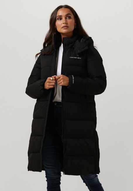 CALVIN KLEIN Veste matelassé MONOLOGO NON DOWN LONG PUFFER en noir - large