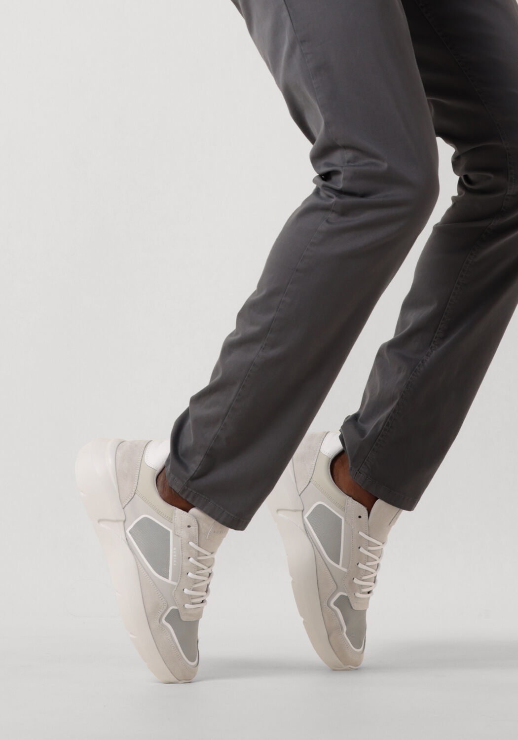 NUBIKK Baskets basses ROQUE ROAD CURL en gris - large