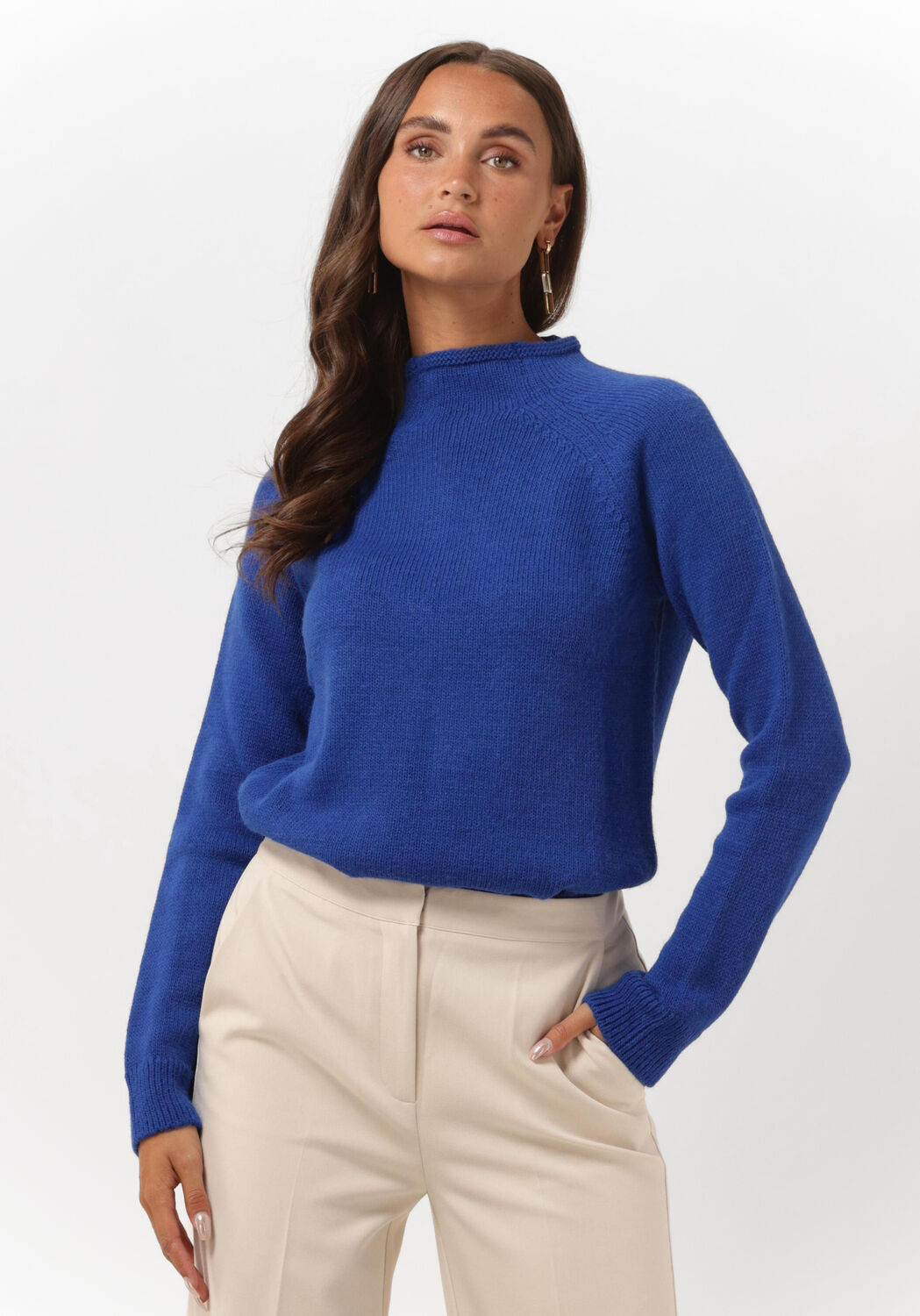 Another label trui deals