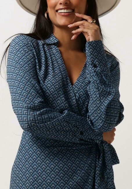 Blauwe COLOURFUL REBEL Midi jurk LEA SMALL GEO WRAP MIDI DRESS - large