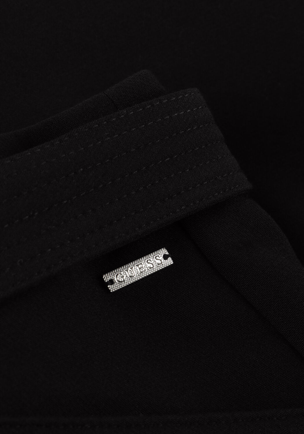 GUESS VALENTINA SHORTS Pantalons en noir - large