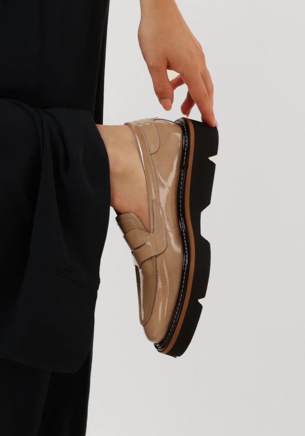 Beige PERTINI Instappers 32442 - large