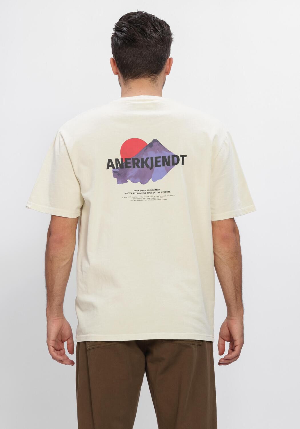 ANERKJENDT T-shirt AKVILLADS MOUNTAIN SS TEE &Eacute;cru - large