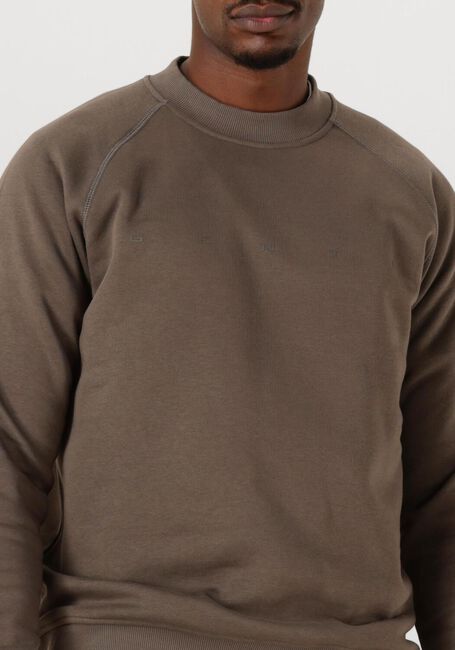 GENTI Pull BASIC LOGO SWEATER en taupe - large