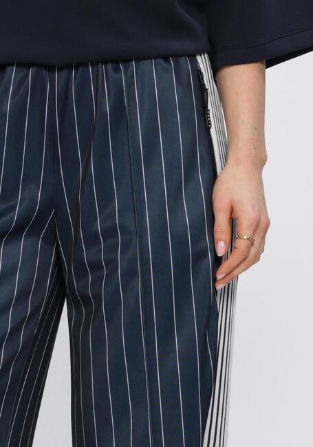Donkerblauwe HAUTE L'AMITI&Eacute; Broeken/jumpsuits BAGGY PIN STRIPE TRACK TALL PANTS - large