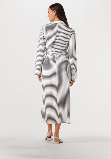 Y.A.S. Robe maxi YASICY LONG SHIRT DRESS en blanc - large
