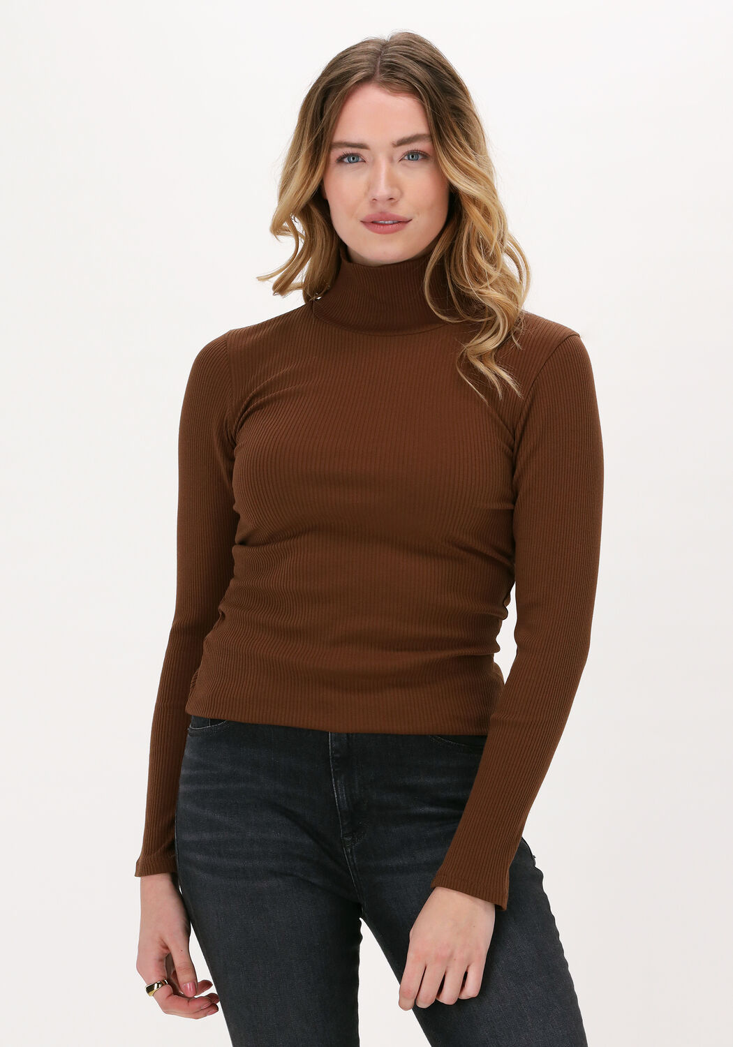 Bruine MODSTROM Coltrui ORSON ROLLNECK Omoda