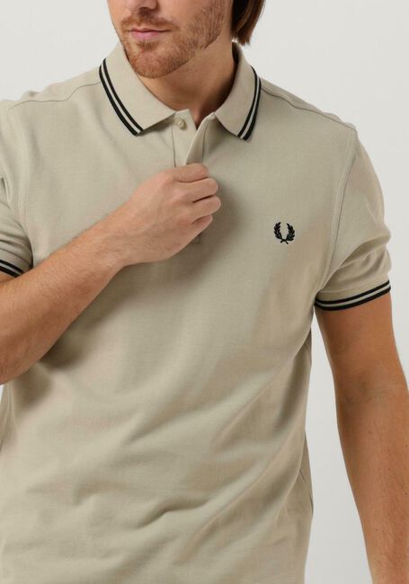 FRED PERRY Polo TWIN TIPPED FRED PERRY SHIRT Sable - large