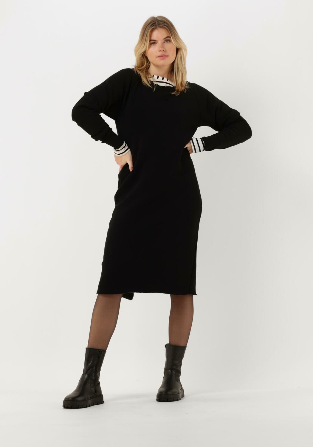 Zwarte 10DAYS Mini jurk BOAT NECK DRESS FLEECE Omoda