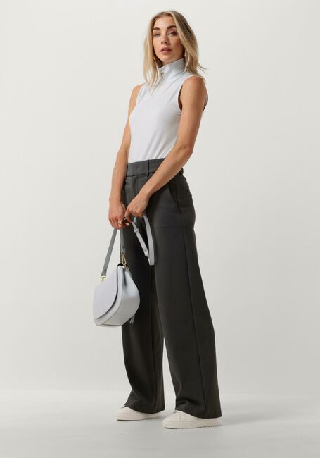 Lichtblauwe VANILIA Top BASIC SLEEVELES - large