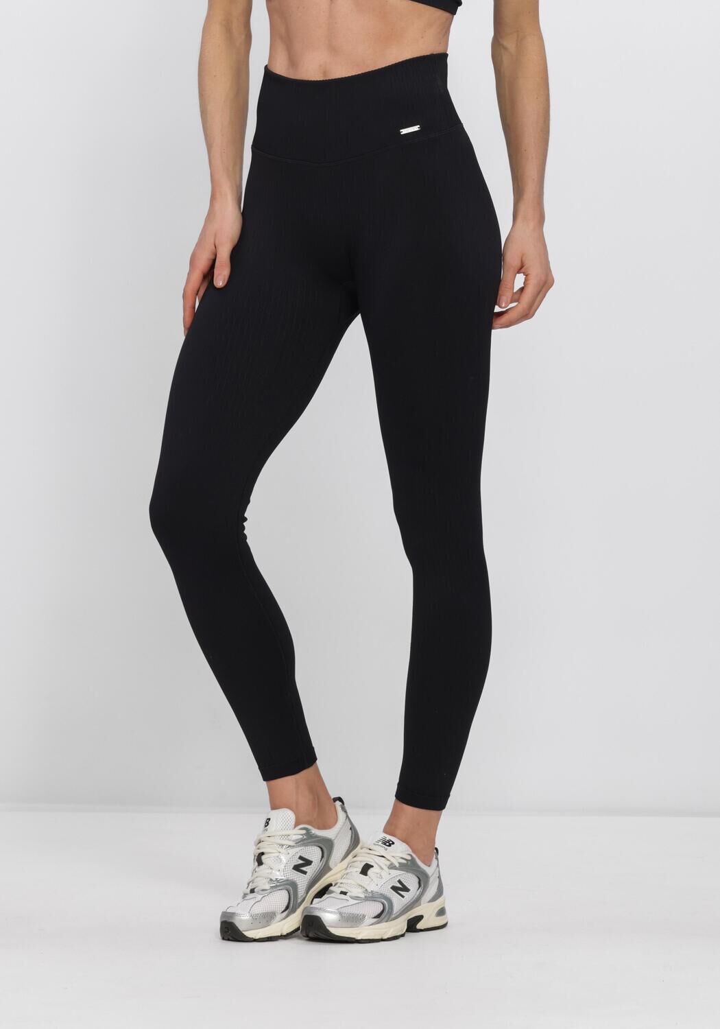 Zwarte AIM'N Broeken/jumpsuits RIBBED SEAMLESS TIGHTS - large