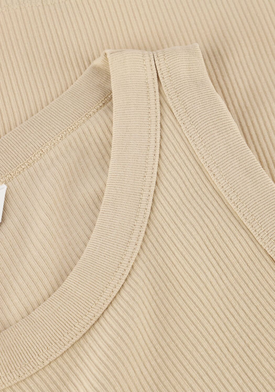 PENN & INK Haut SINGLET en beige - large