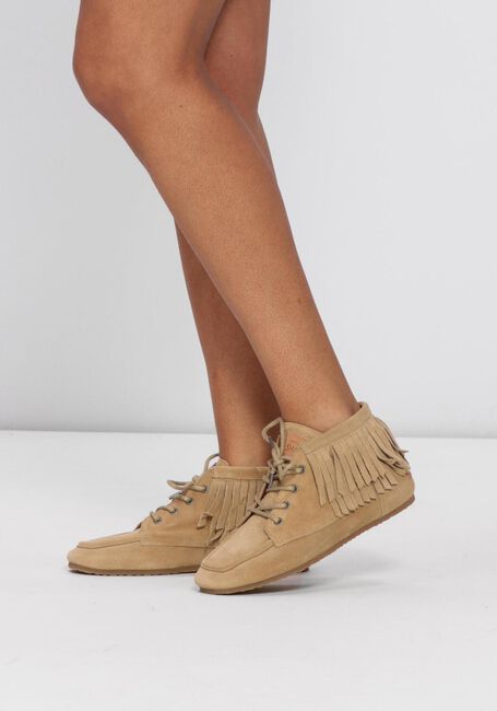 SHABBIES CISKA FRINA Chaussures &agrave; lacets en camel - large