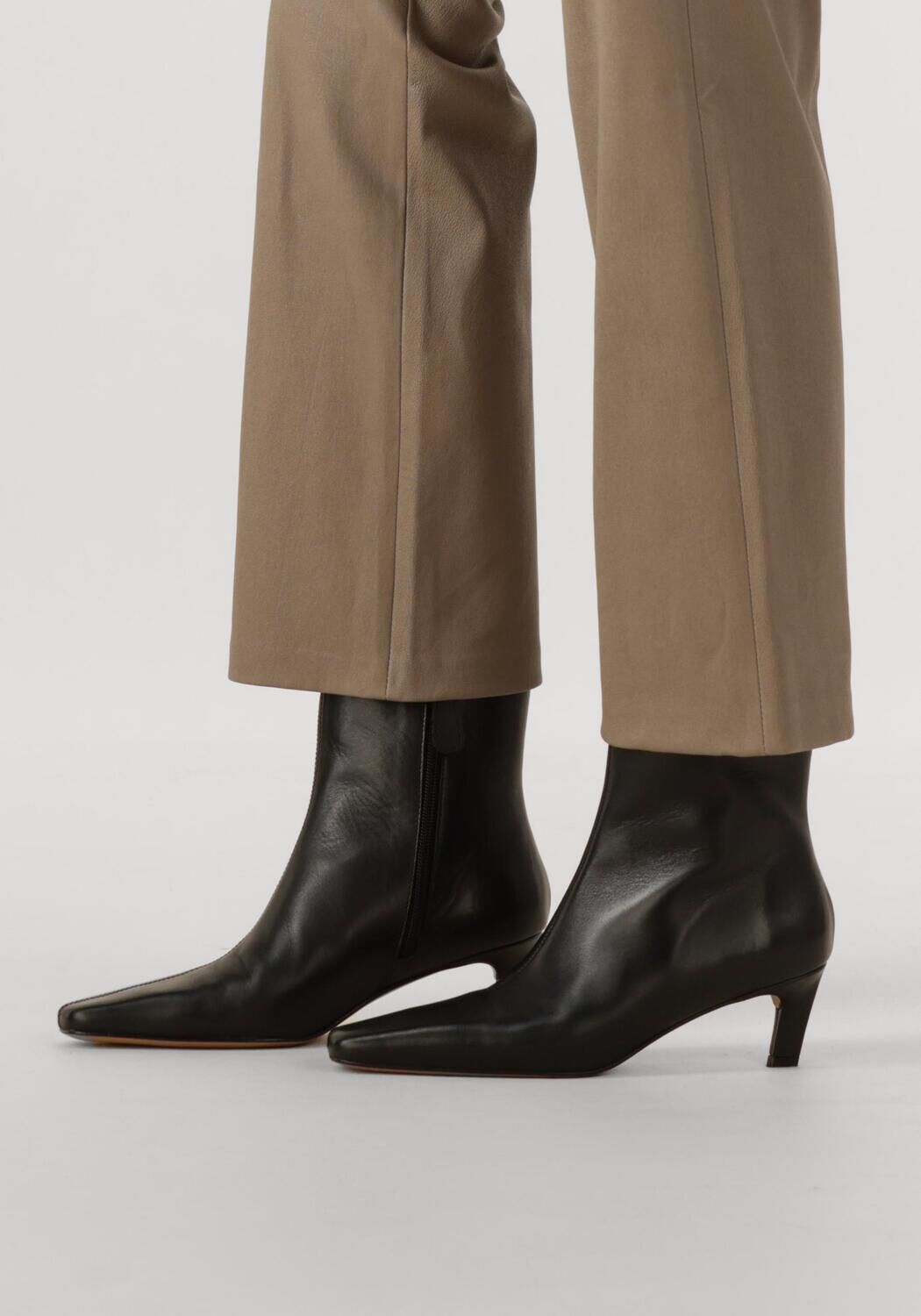 Zwarte TORAL Enkellaarsjes ERICA - large