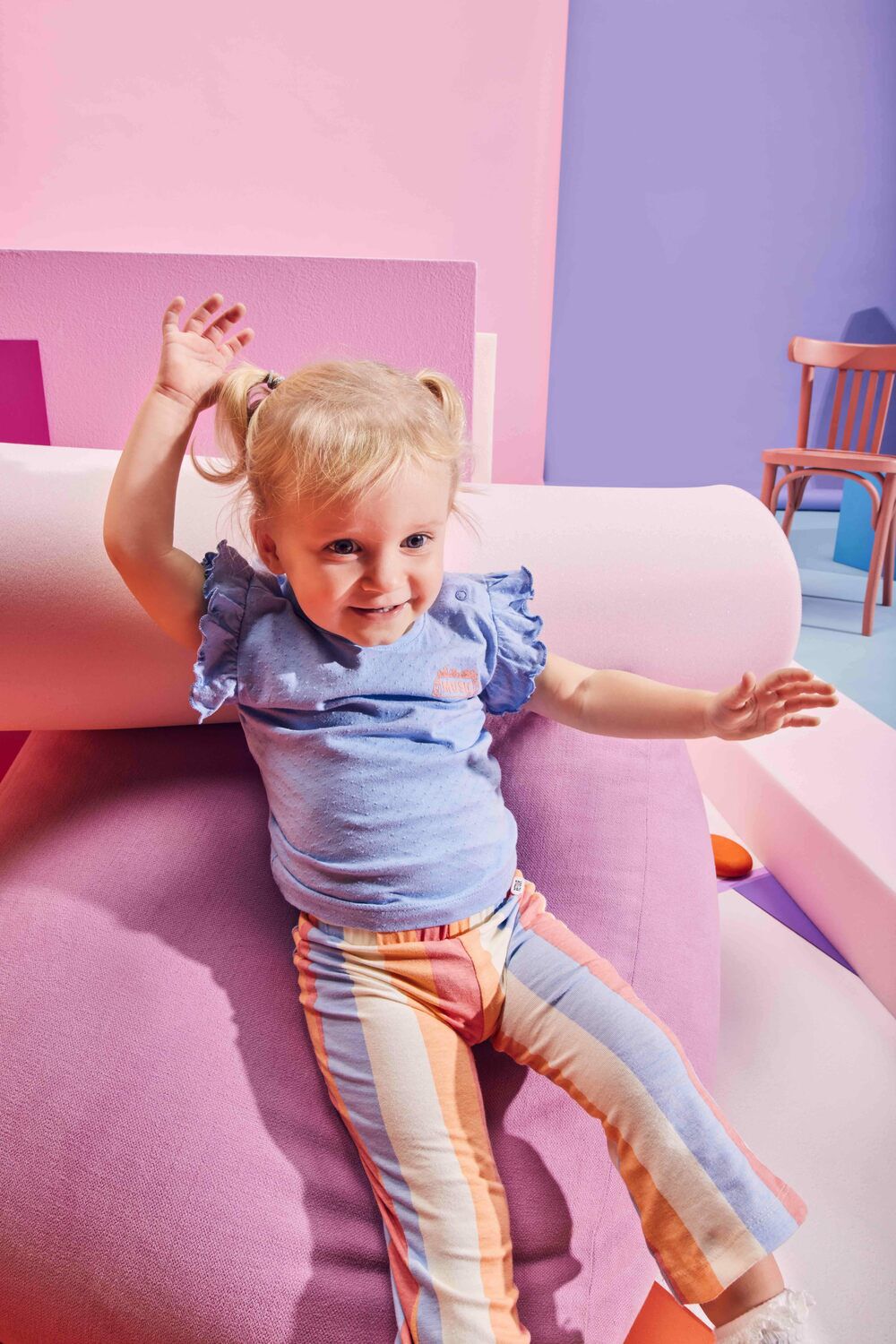 RETOUR Pantalon &eacute;vas&eacute; VERONICA en multicolore - large