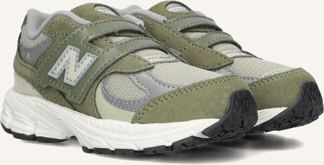 Groene NEW BALANCE Sneakers IV2002 Groene NEW BALANCE Sneakers IV2002 - large