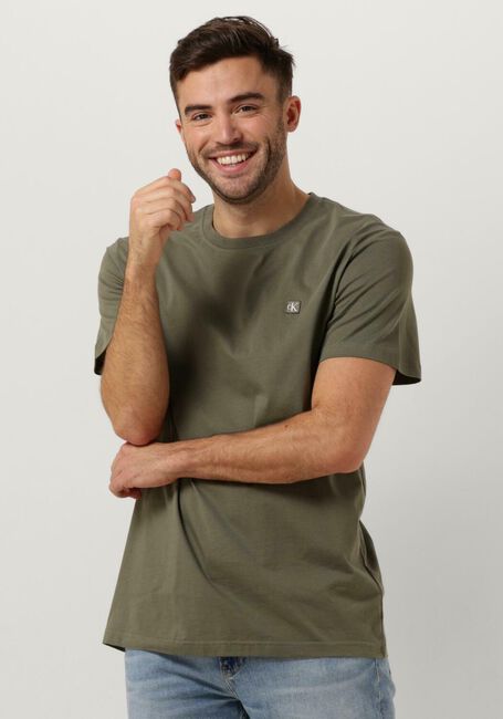 CALVIN KLEIN T-shirt CK EMBRO BADGE TEE Olive - large