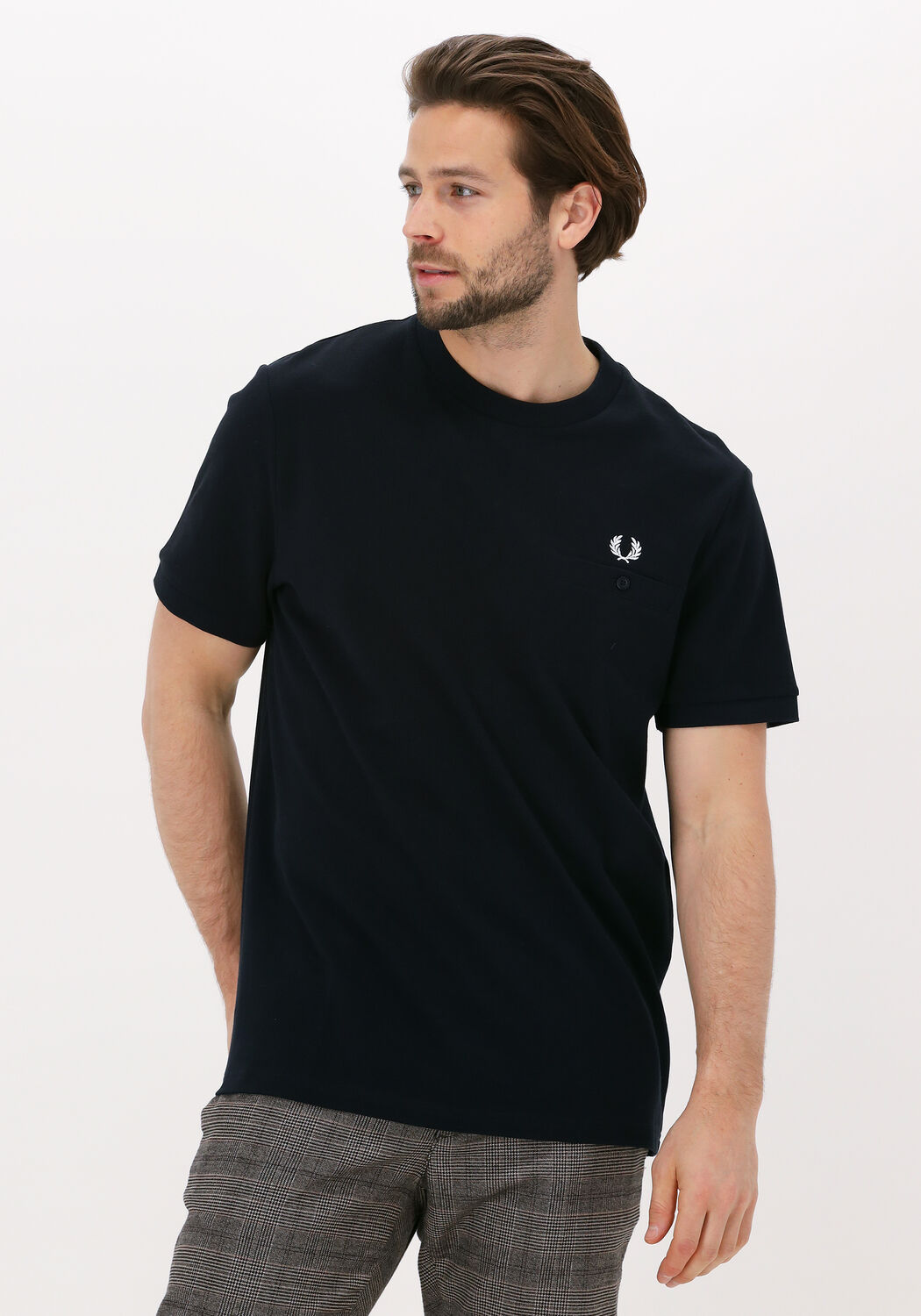 Donkerblauwe FRED PERRY T shirt POCKET DETAIL PIQUE SHIRT Omoda