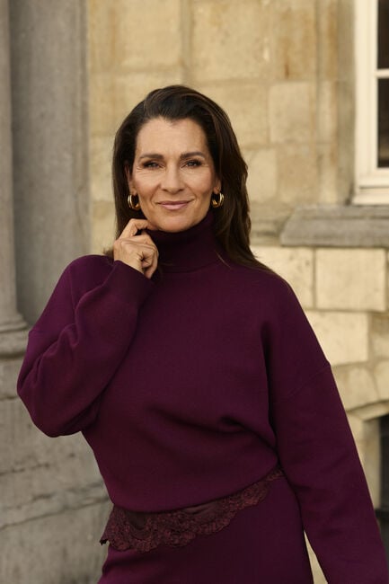 OMODA ATELIER Pull OM-DANA X QUINTY Bordeaux - large