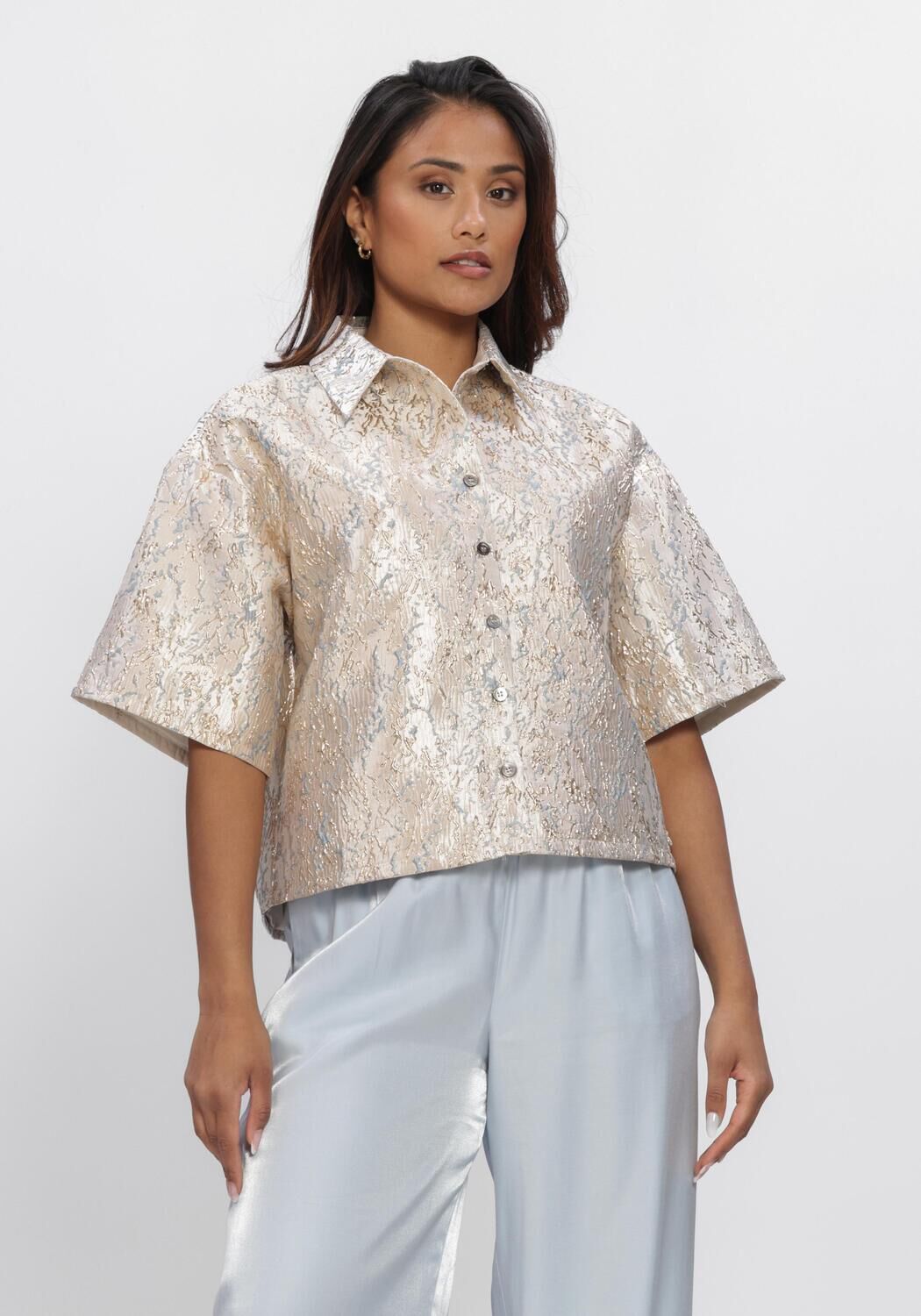 NUKUS LEENA BLOUSE Blouses en or - large