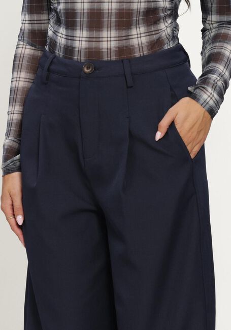CO'COUTURE Pantalon LUNACC PLEAT PANT en bleu - large