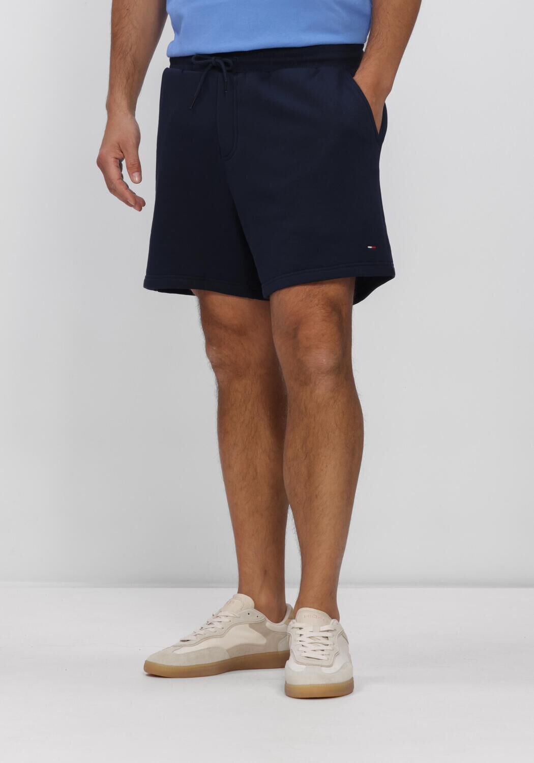 TOMMY JEANS Pantalon courte TJM S FLAG BEACH SHORT EXT Bleu fonc&eacute; - large