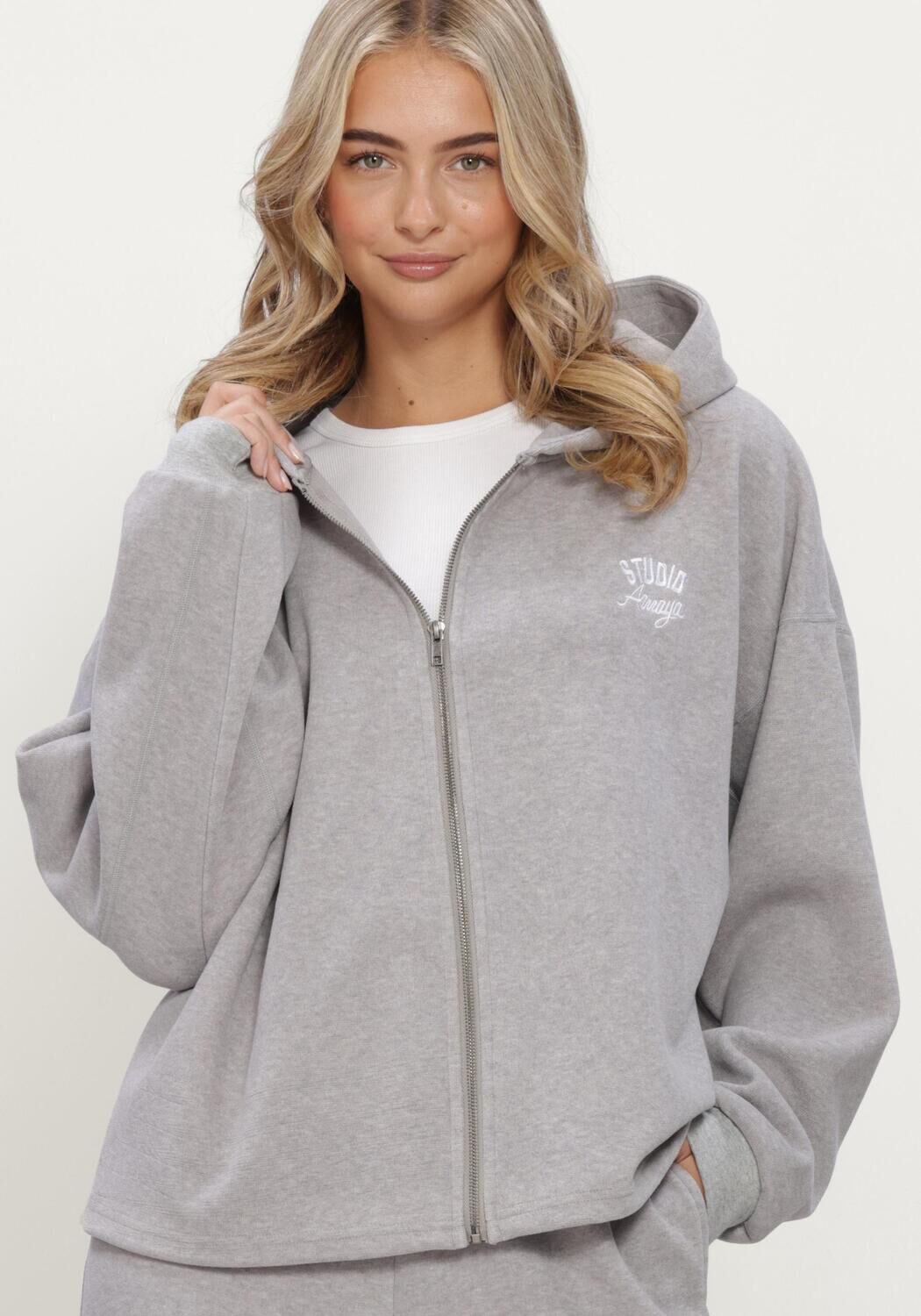 STUDIO AMAYA Chandail ROVE SWEATER Gris clair - large