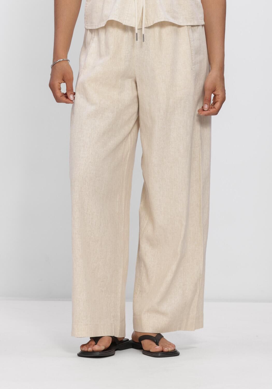 OBJECT OBJKADIE MW WIDE PANTS 145 Pantalons en beige - large