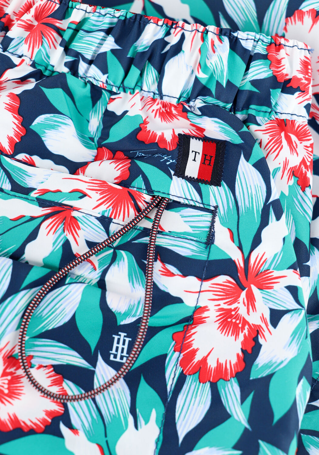 TOMMY HILFIGER MEDIUM DRAWSTRING-PRINT Shorts de bain en multicolore - large