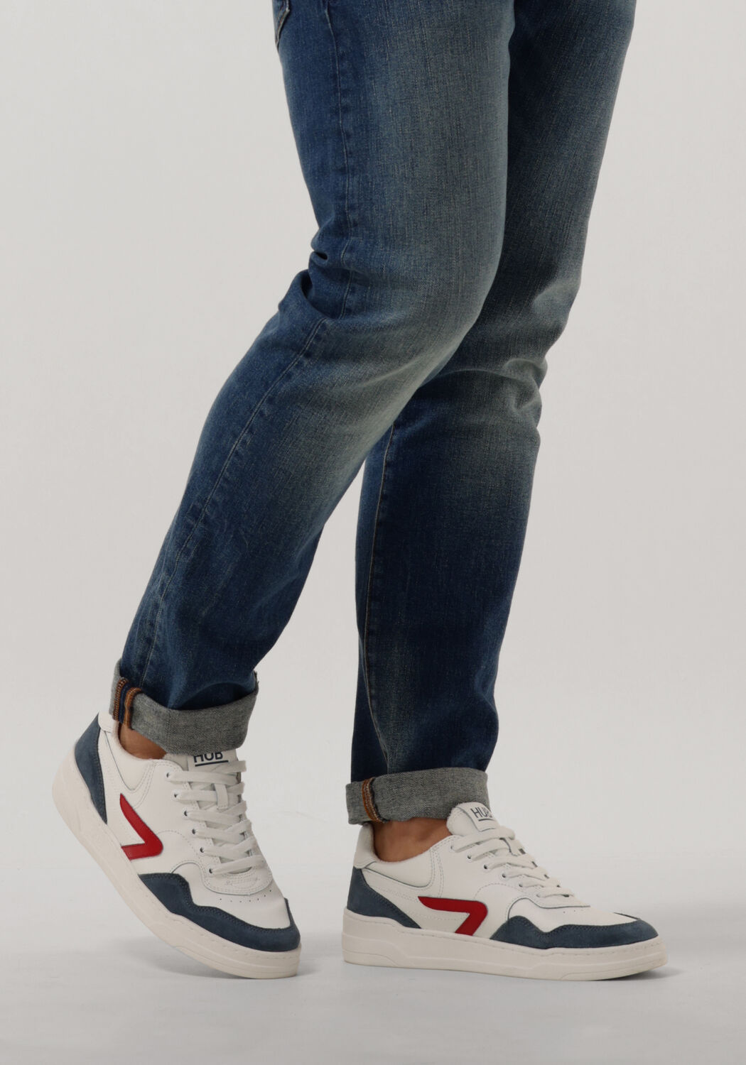 HUB Baskets basses COURT Z MEN en blanc Omoda