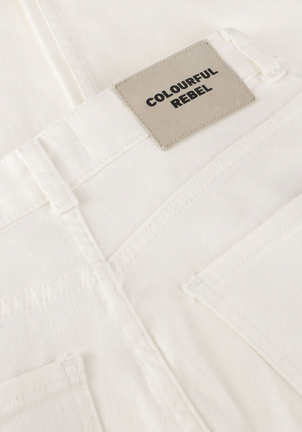 COLOURFUL REBEL Pantalon large GAIAS HIGH RISE WIDE LEG DENIM PANTS en blanc - large