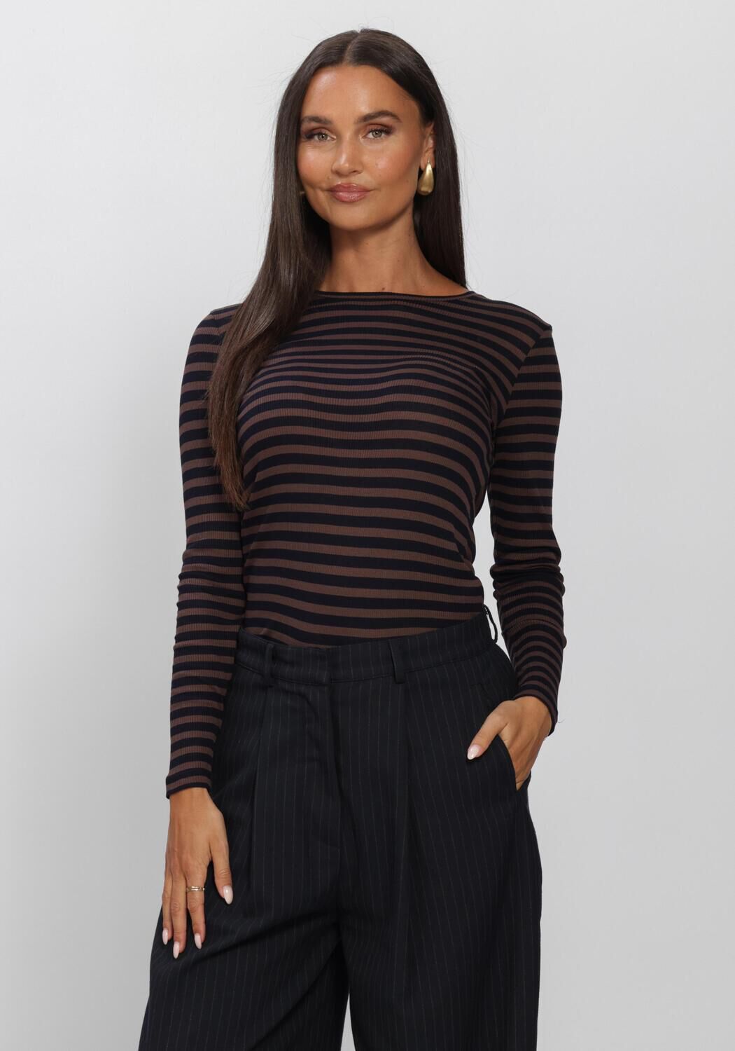 BY-BAR Haut BASIC LS RIB TOP en marron - large