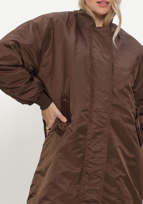 MY ESSENTIAL WARDROBE Veste matelass&eacute; HELGAMW REVERSABLE LONG JACKET en marron - large