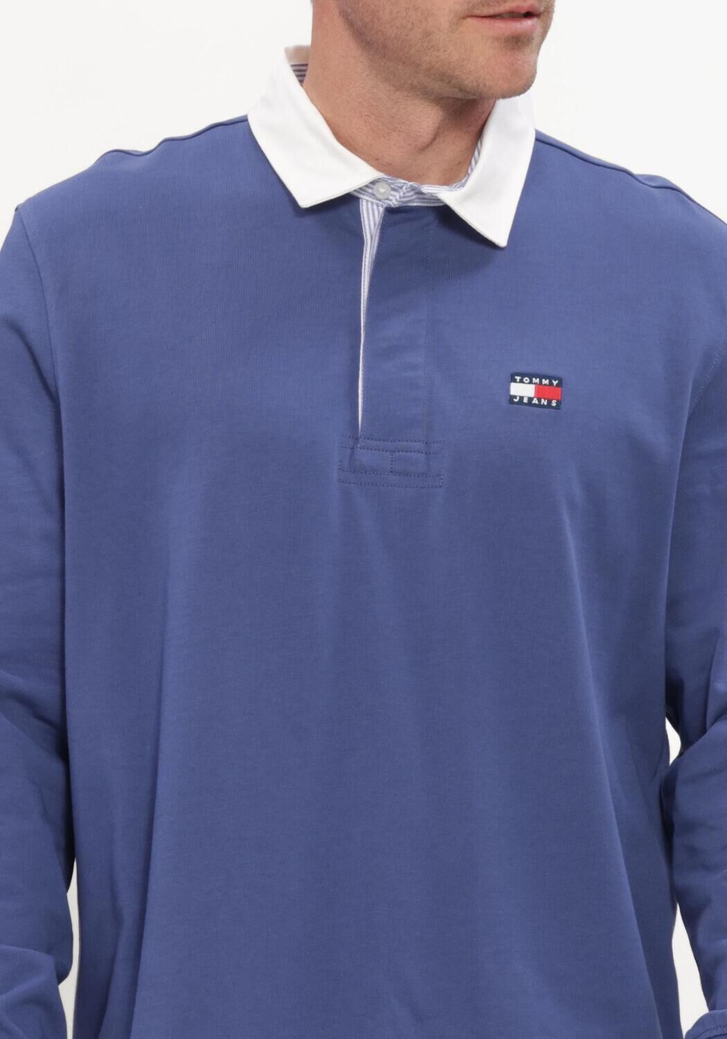 TOMMY JEANS Polo TJM RLX ESS BADGE RUGBY EXT en bleu - large