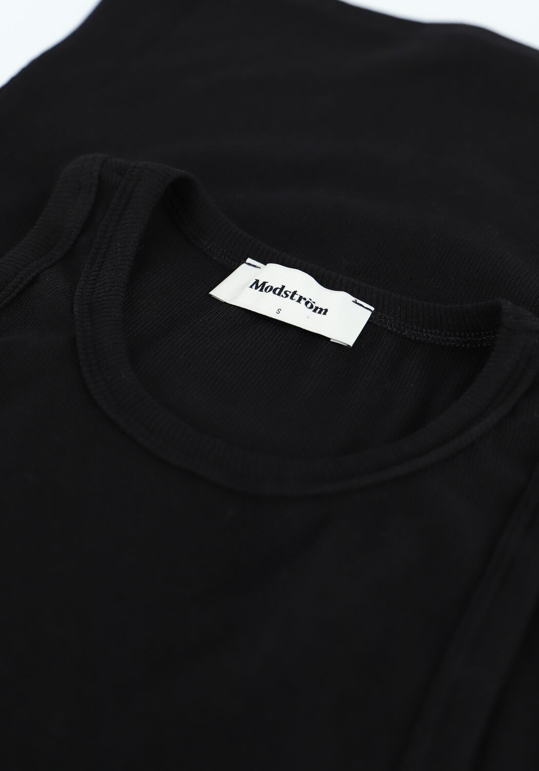 MODSTR&Ouml;M Haut IGOR TOP en noir - large