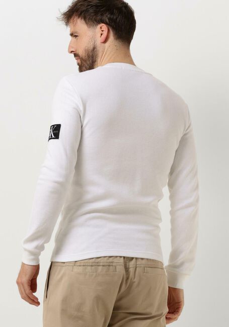 CALVIN KLEIN Pull BADGE WAFFLE LS TEE en blanc - large
