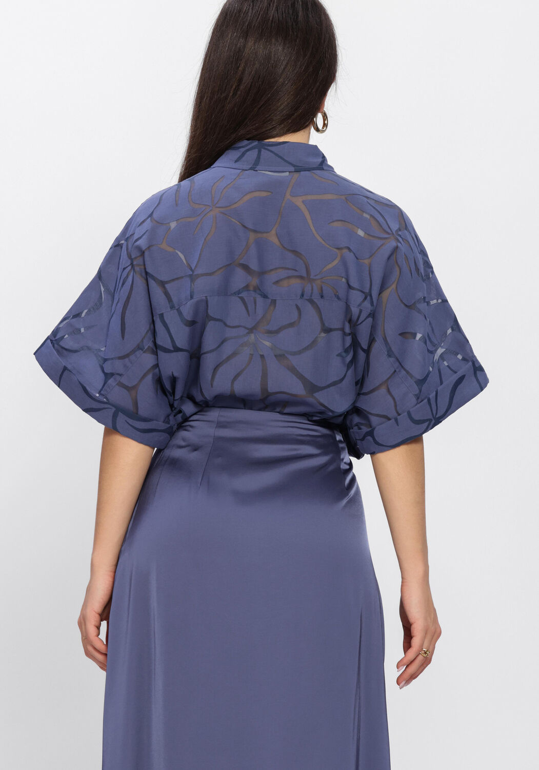 ANOTHER LABEL ALLUCA FLOWER SHIRT S/S Blouses en bleu - large