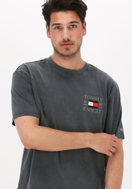 TOMMY JEANS T-shirt TJM TIMELESS BOX TEE en noir - large