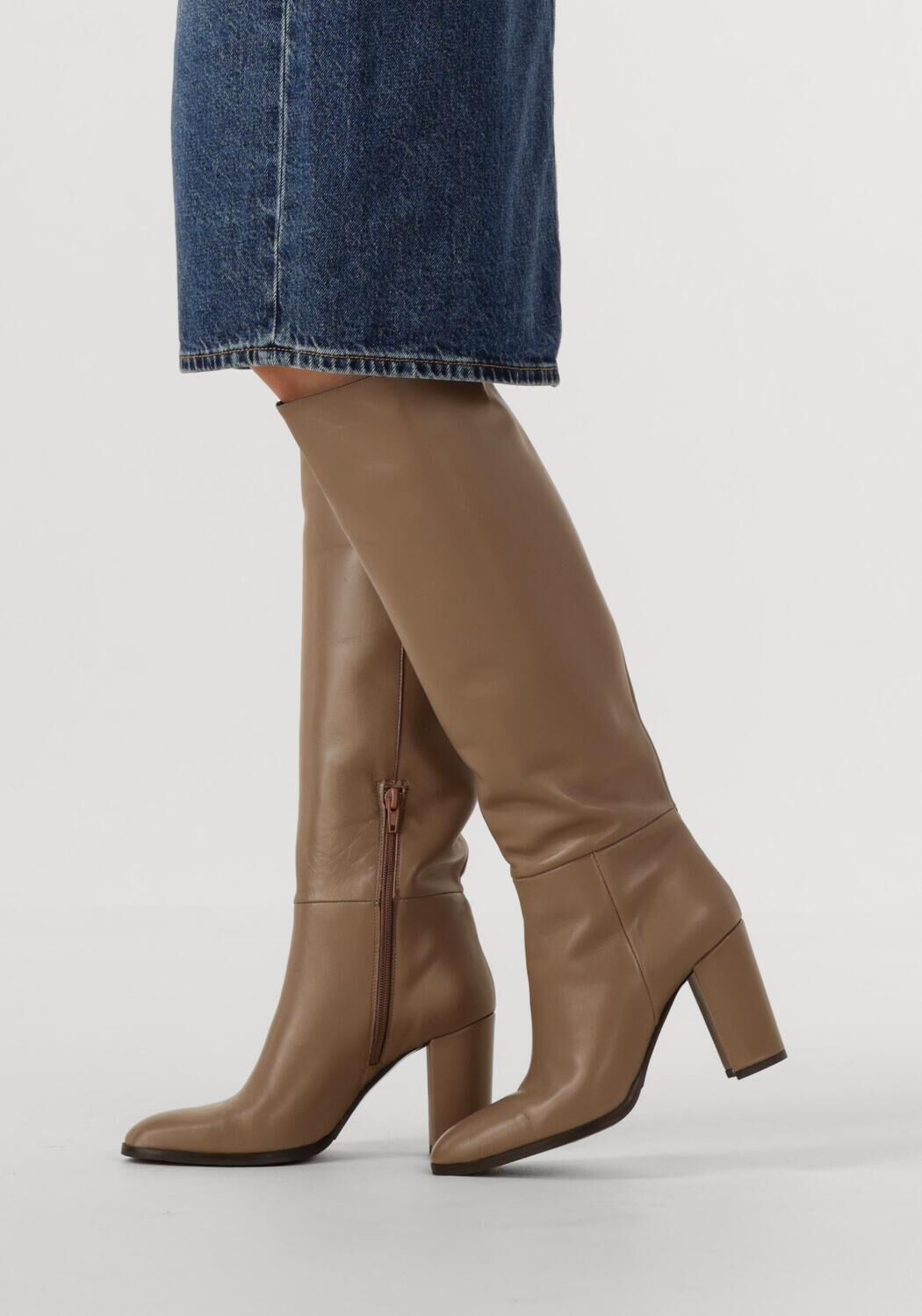 LINA LOCCHI Bottes hautes AT 161 en taupe - large