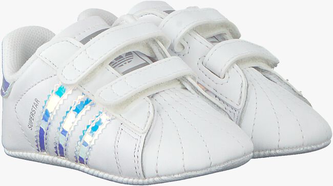 ADIDAS Chaussures bébé SUPERSTAR CRIB en blanc  - large